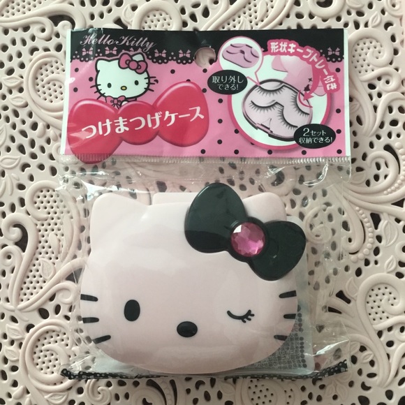 ✨NIP Rare Authentic Sanrio Y2K Pink Hello Kitty Makeup Eyelash Case